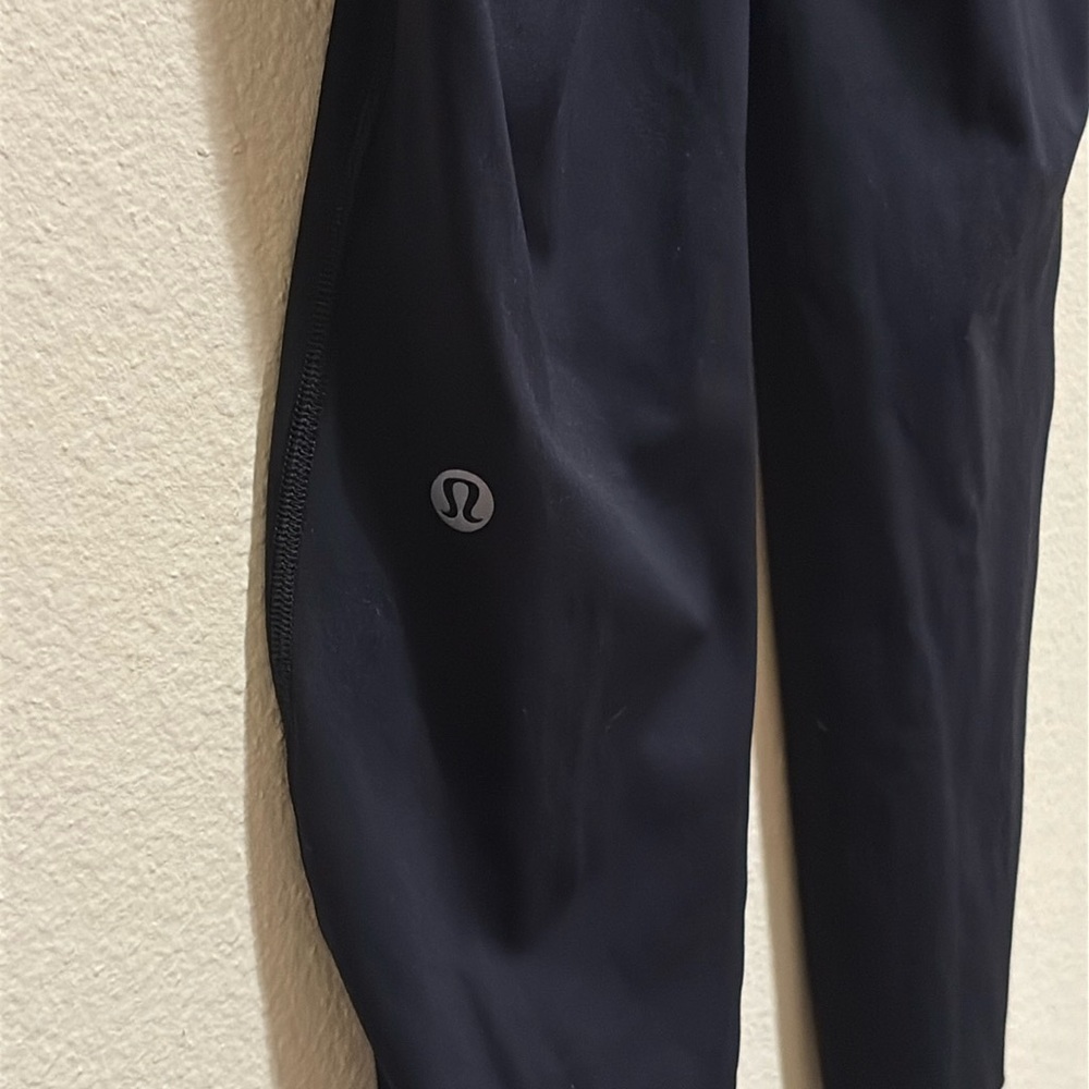 Lululemon Athletica 🍋Women’s Nulu Black Leggings Size 6 NWOT - Picture 8 of 9